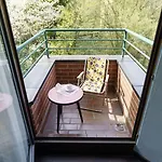 Tante Alma's Bonner Hotel Bona
