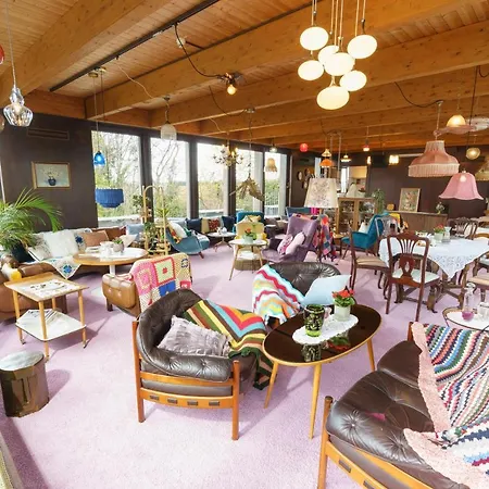 Tante Alma's Bonner 3* ボン