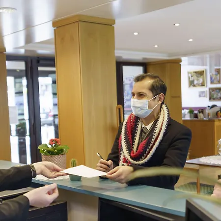 Tante Alma's Bonner 3* ボン