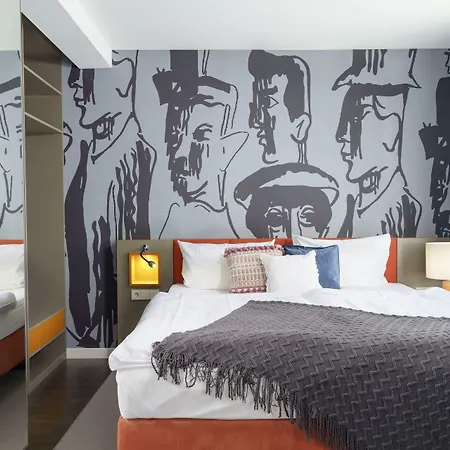 Tante Alma's Bonner Szálloda 3*