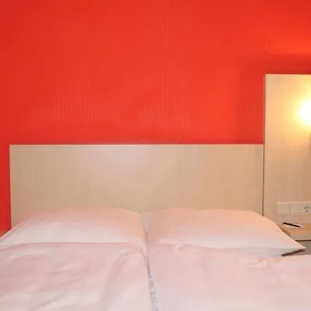 ホテル Tante Alma's Bonner ボン