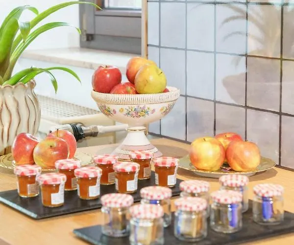 Tante Alma's Bonner Otel